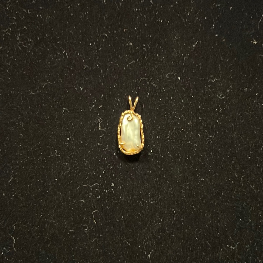 14k Pearl Charm